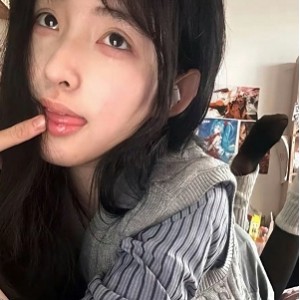 抖音张人24部颤抖合集3.75G福利姬薄纱凸点