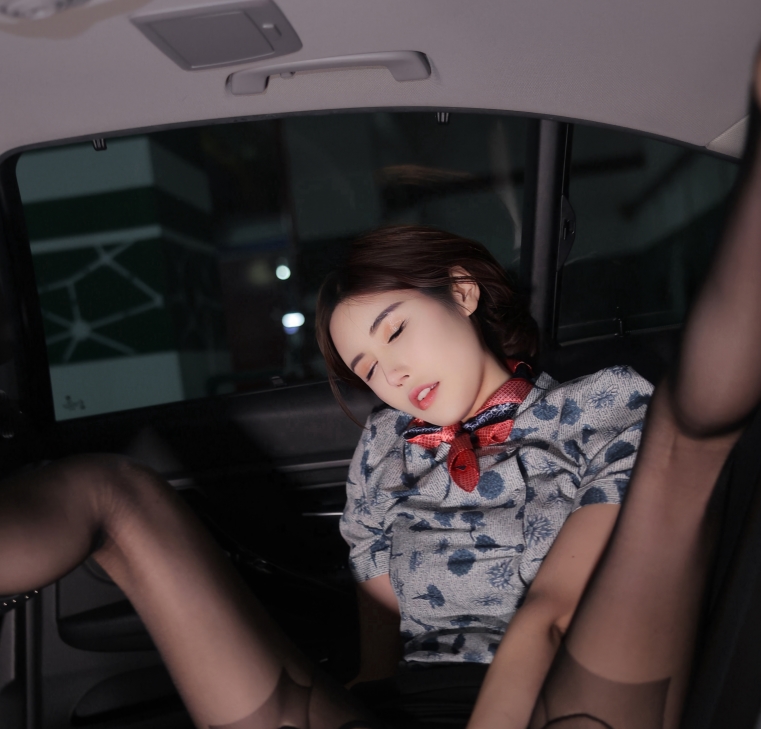 推特晚苏susu定制作品22套18.9G太顶了