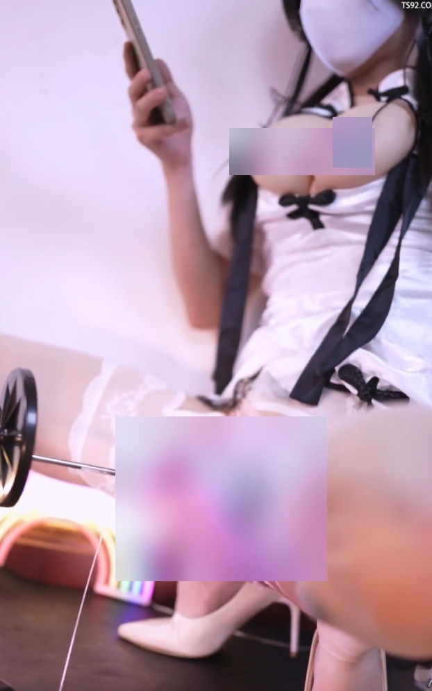 推特金1999男娘启蒙视频1V567MB绝了