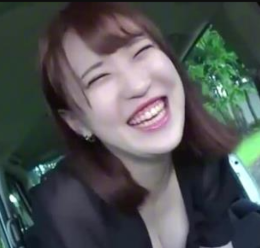 FC2小妮子野外超感觉1V4互动1部499MB