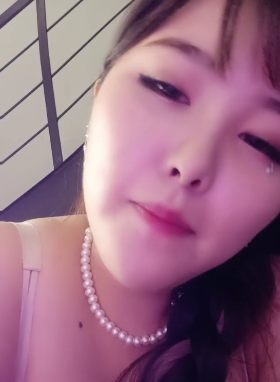 小羊超大罩杯私拍视频合集66部9.8G白嫩惊人
