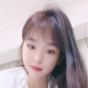 杨洋反差的私密教学2部2.02G揉面练到满身大汗