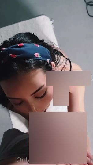 OnlyFans反差女神谭晓彤私拍展示1V600M身材绝了