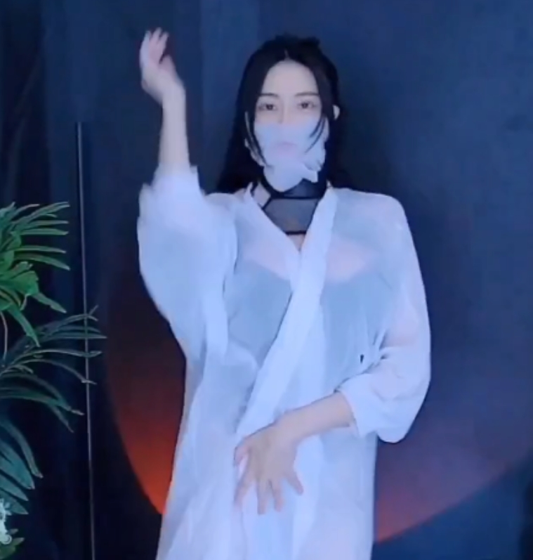 白妖妖CC有尺度热舞273部合集44G火辣身段太养眼