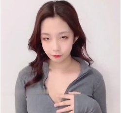 OnlyFans辉夜姬多人指教私拍88部50G清纯面孔下玩得过分